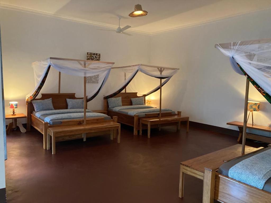 Camp Bastian Mikumi Villa Ngoại thất bức ảnh