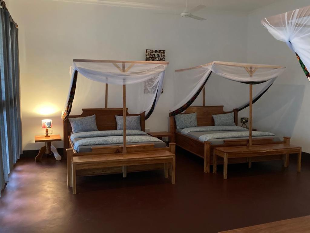 Camp Bastian Mikumi Villa Ngoại thất bức ảnh