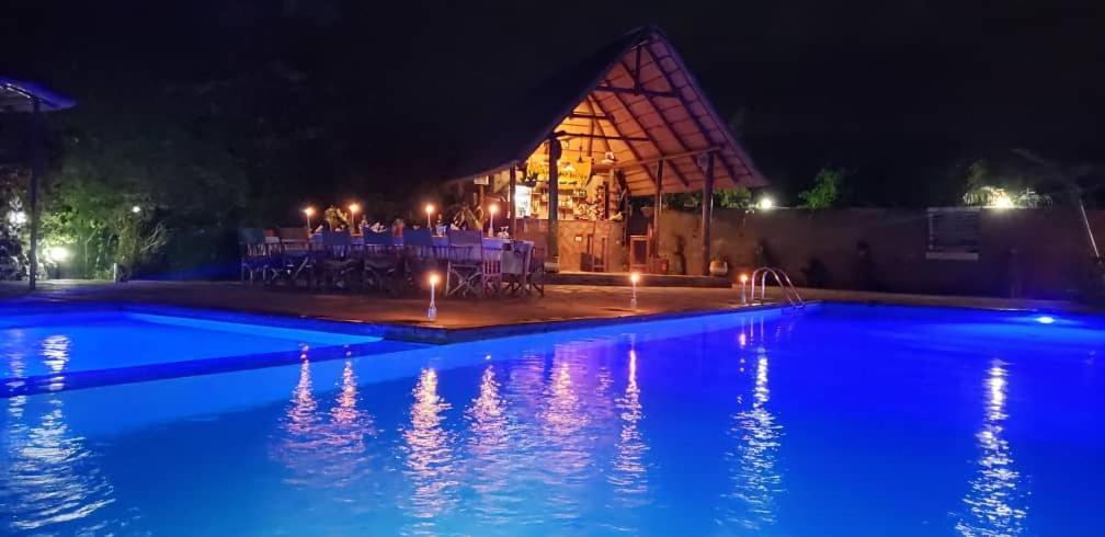 Camp Bastian Mikumi Villa Ngoại thất bức ảnh