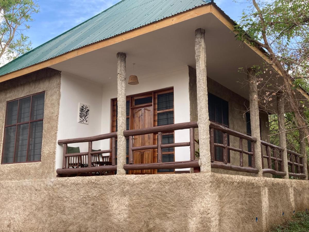 Camp Bastian Mikumi Villa Ngoại thất bức ảnh