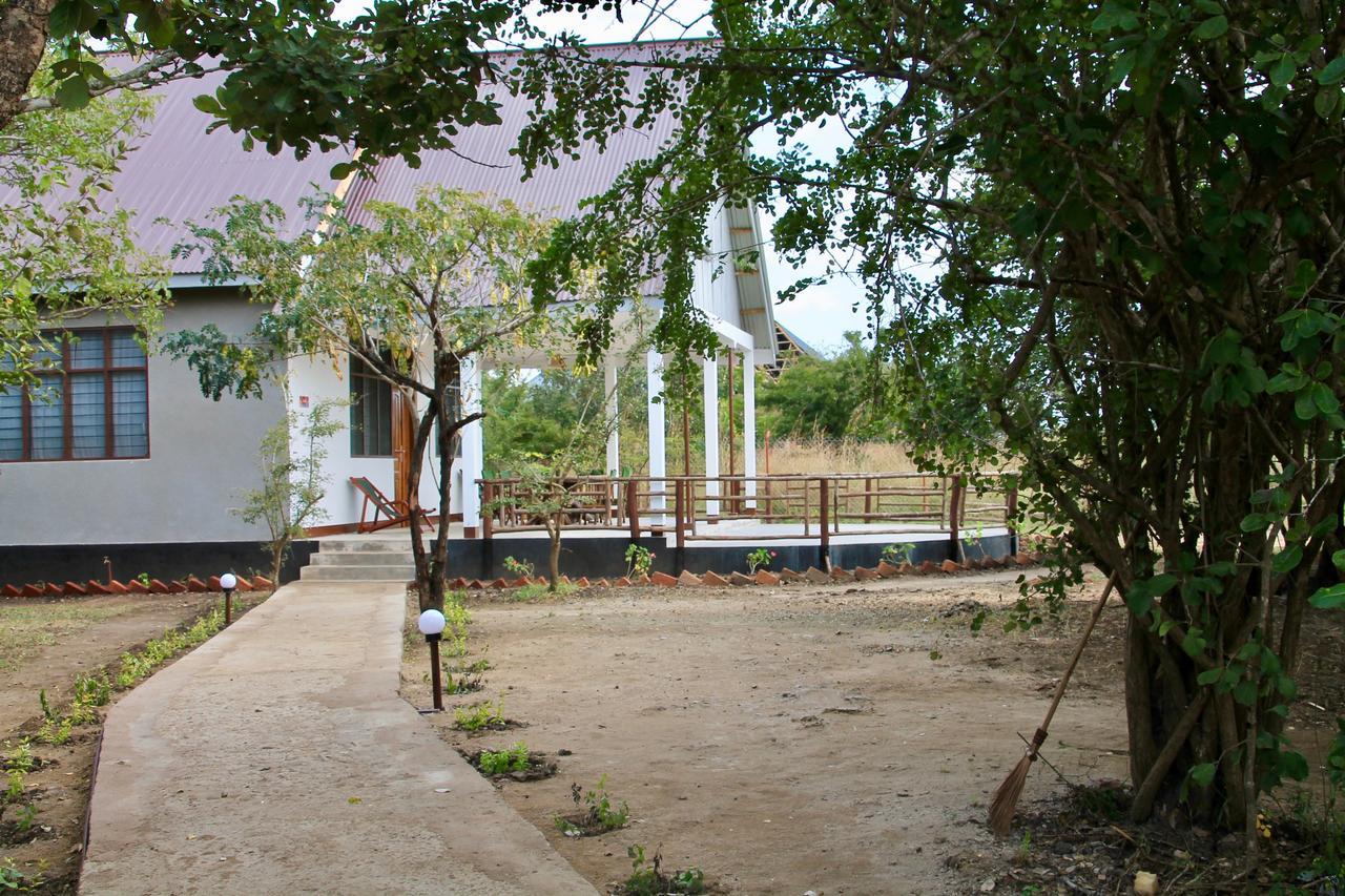 Camp Bastian Mikumi Villa Ngoại thất bức ảnh